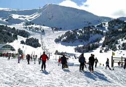 Esquiadores en Andorra