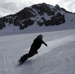 Ulises Reyes, demostrador de snowboard