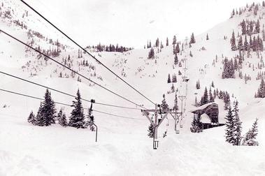 Historia resumida de los primeros telesillas en las Montañas Wasatch - A brief history on the early development of chair lifts along the Wasatch Front